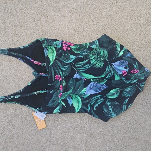 NWT Kona Sol Full Coverage Tropical Print One Piece Swimsuit Size Medium - Picture 9 of 10